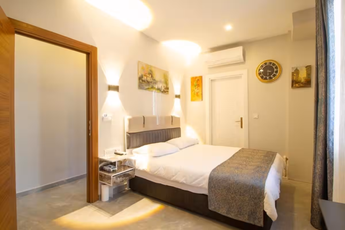 Inside a City room at Turna Hotel