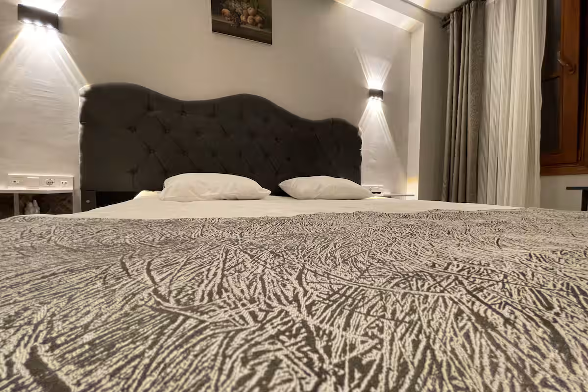 Superior room at Turna Hotel, photo 7